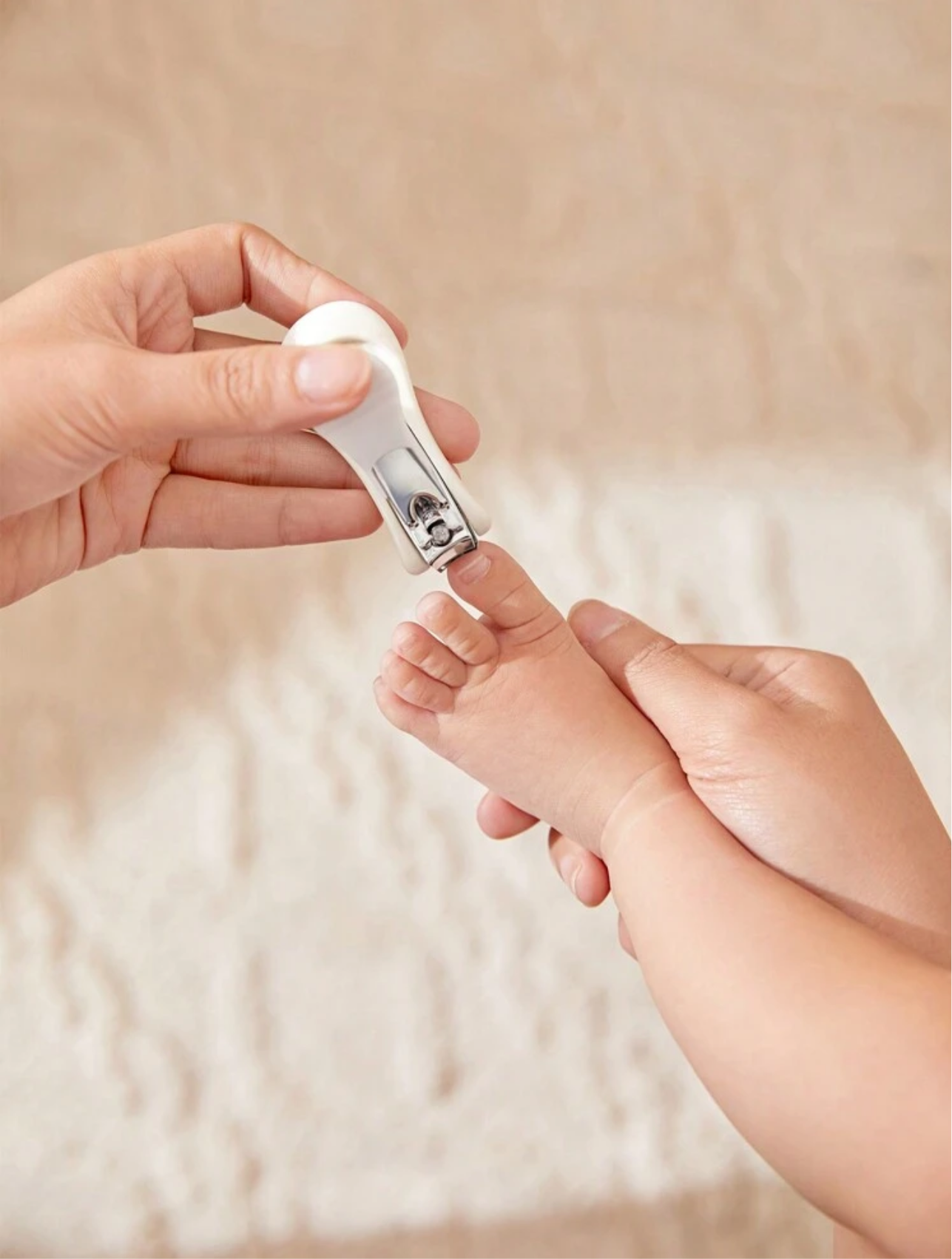 Baby nail/hair care set.