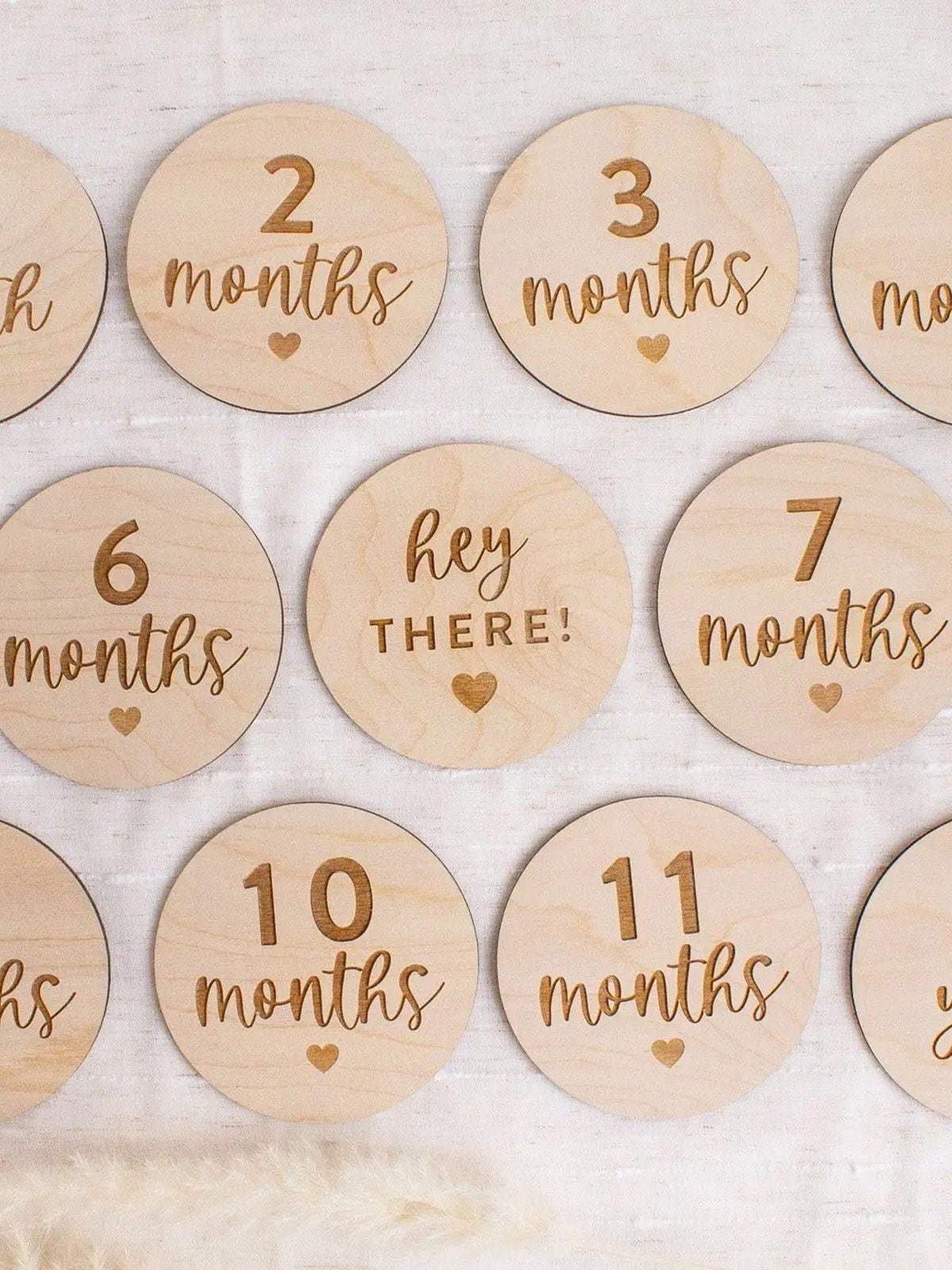 Baby milestone signs.